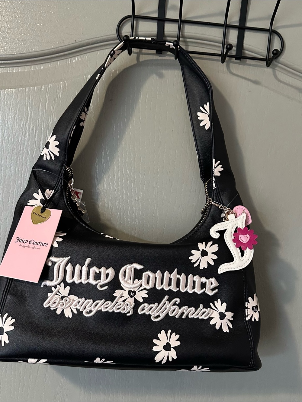Juicy Couture Black Daisy For Juicy Shoulder Bag with Pink Charm NEW